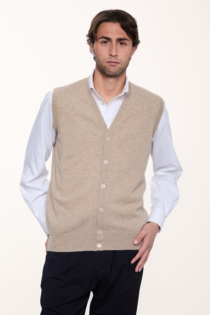 Gilet con bottoni in cashmere da uomo color beige.