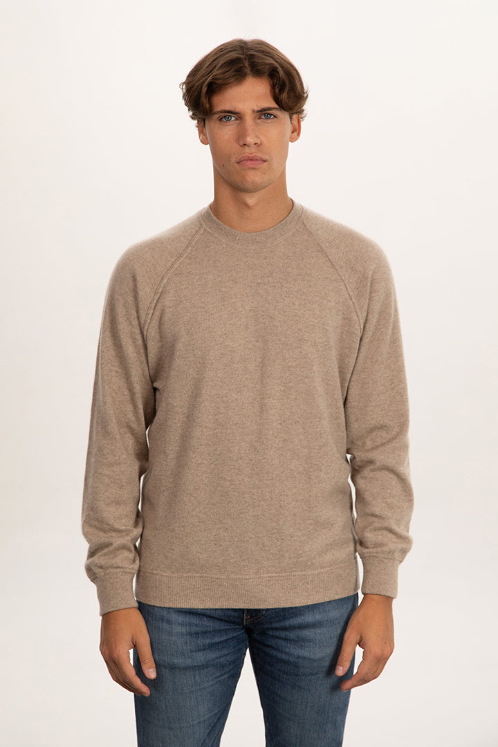 Girocollo taglio felpa in puro cashmere uomo beige scuro.