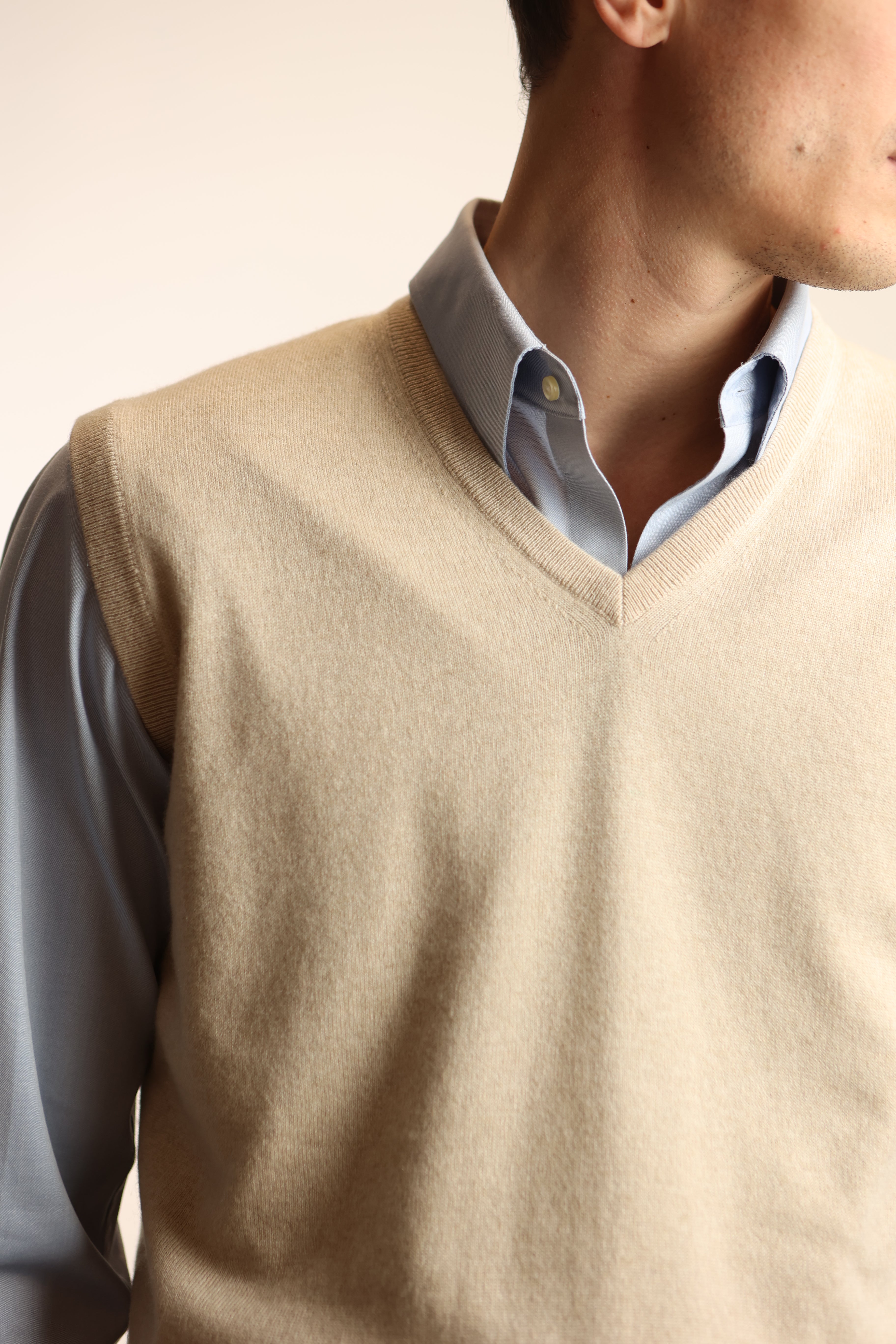 Gilet scollo v in puro cashmere - Altex Cashmere