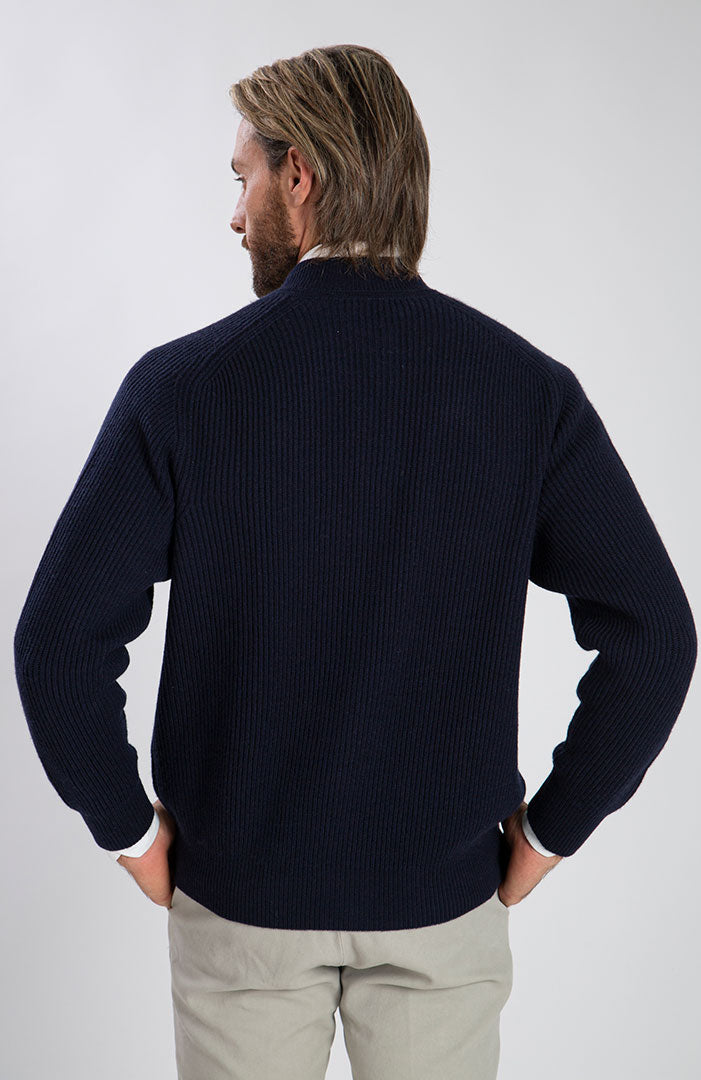 Cardigan maglia inglese in puro cashmere color blu navy, dietro.