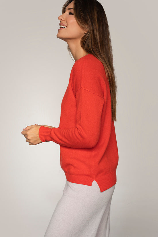 Laterale maglione in cashmere donna con spacchetti laterali.
